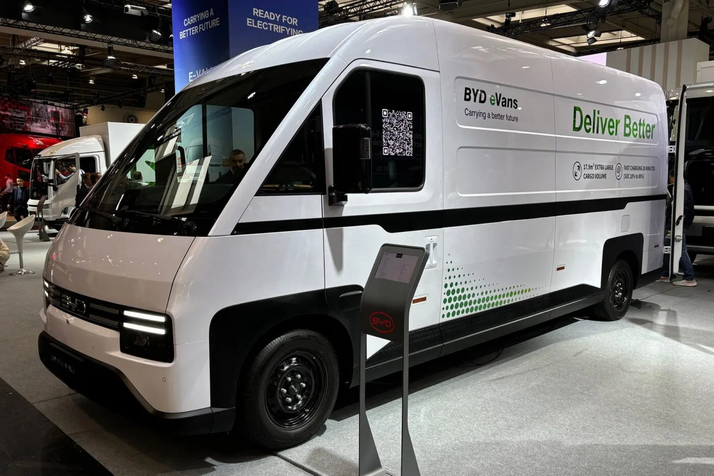 byd e vali e transporter electric transporter 2024 04 min byd e vali e transporter electric transporter 2024 04 min