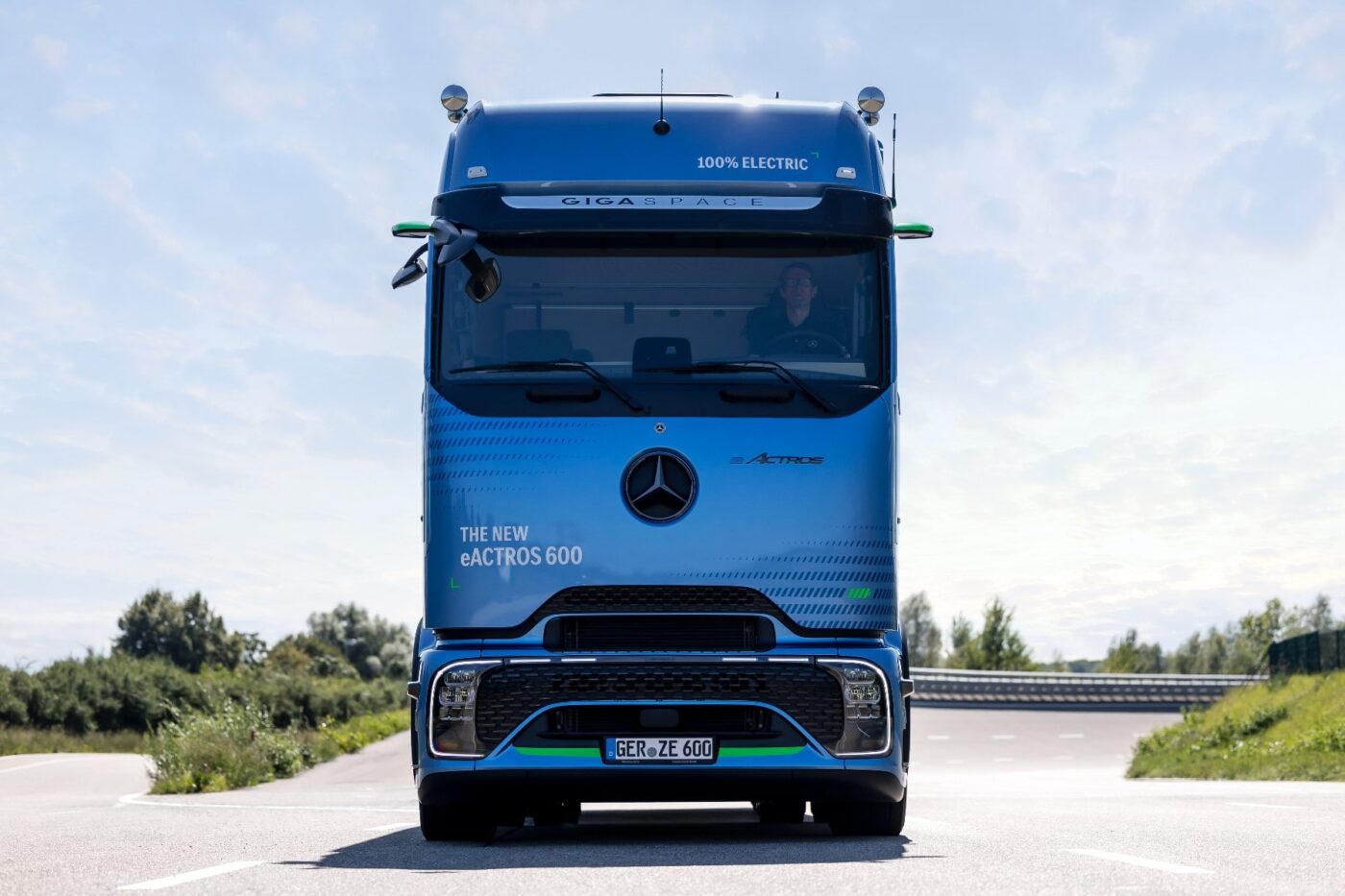 Daimler camión mercedes benz eactros e lkw camión eléctrico min