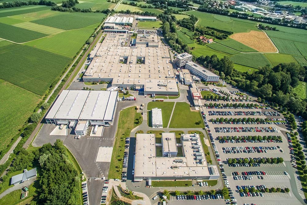 Magna powertrain lannach austria