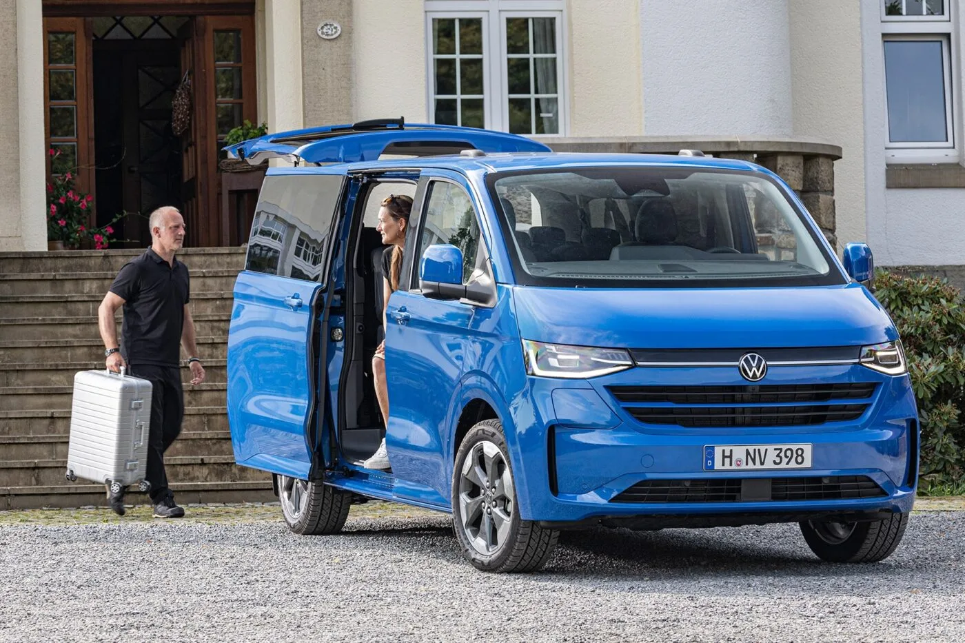 volkswagen e caravelle 2024 02 min volkswagen e caravelle 2024 02 min