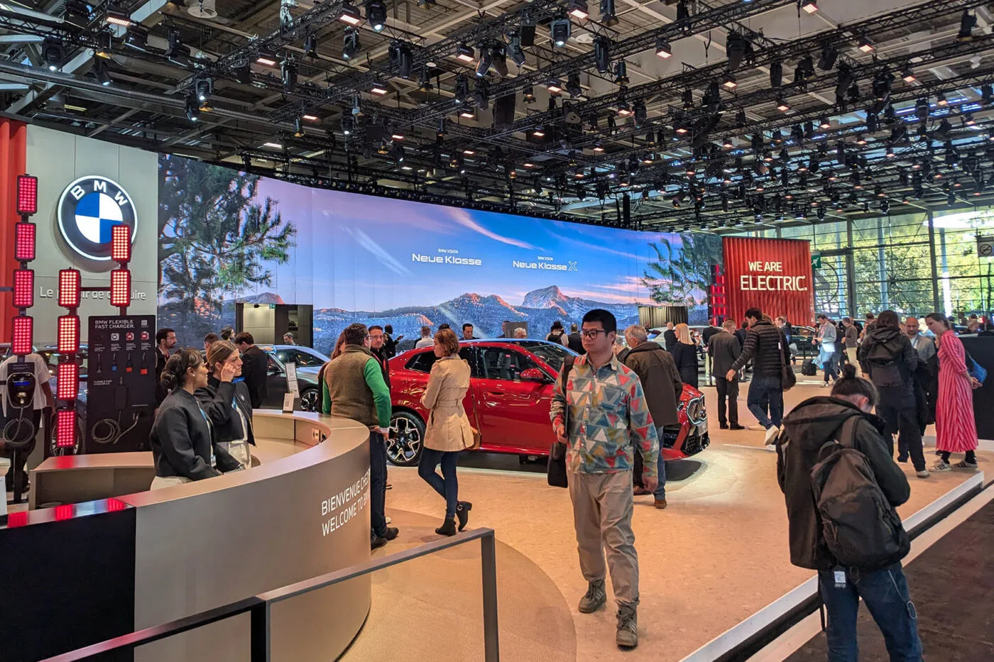 bmw pariser autosalon paris motor show 2024 01 min bmw pariser autosalon paris motor show 2024 01 min