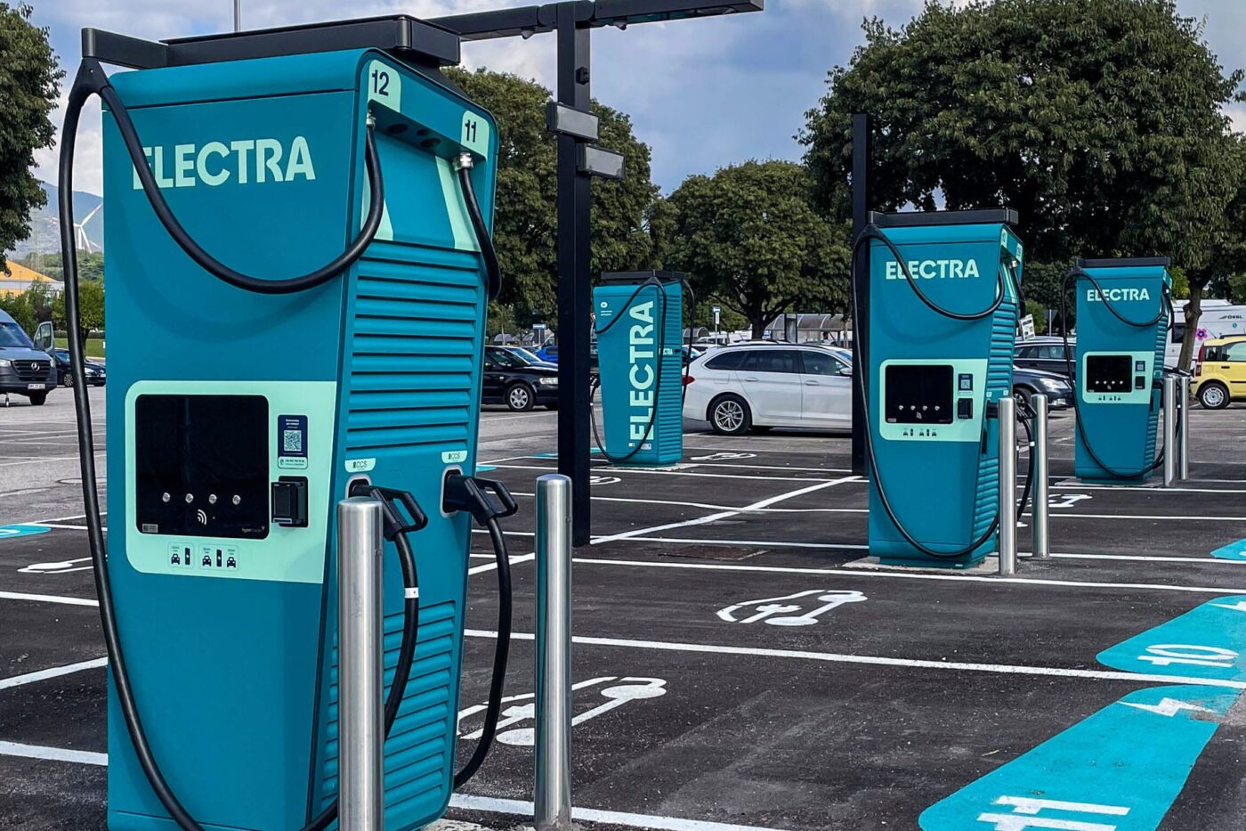 Electra ladestation charging station italien italy affi min