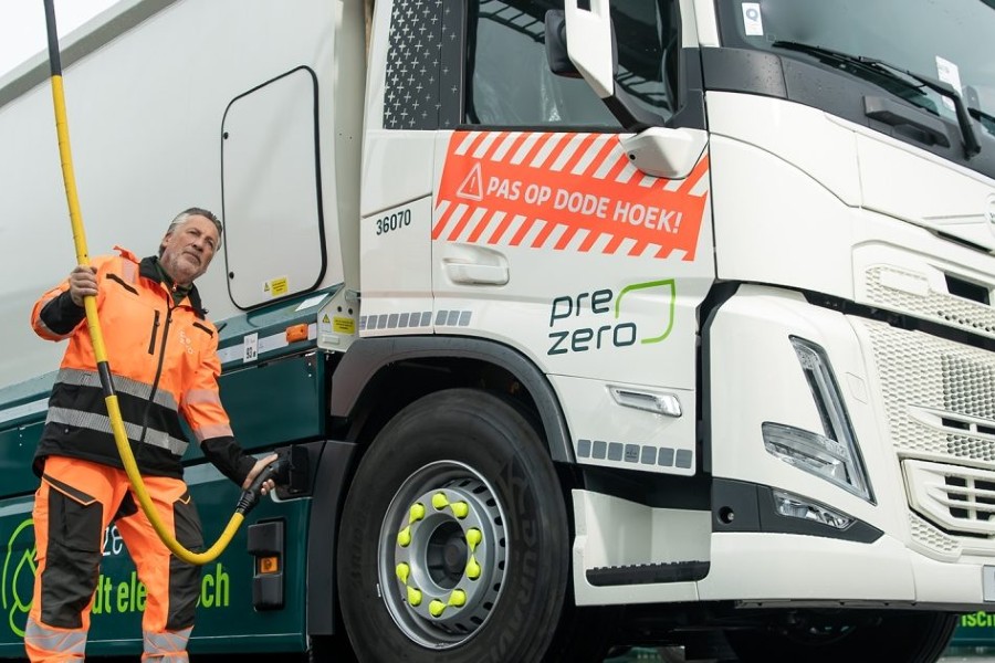 Prezero e lkw e muellfahrzeuge niederlande