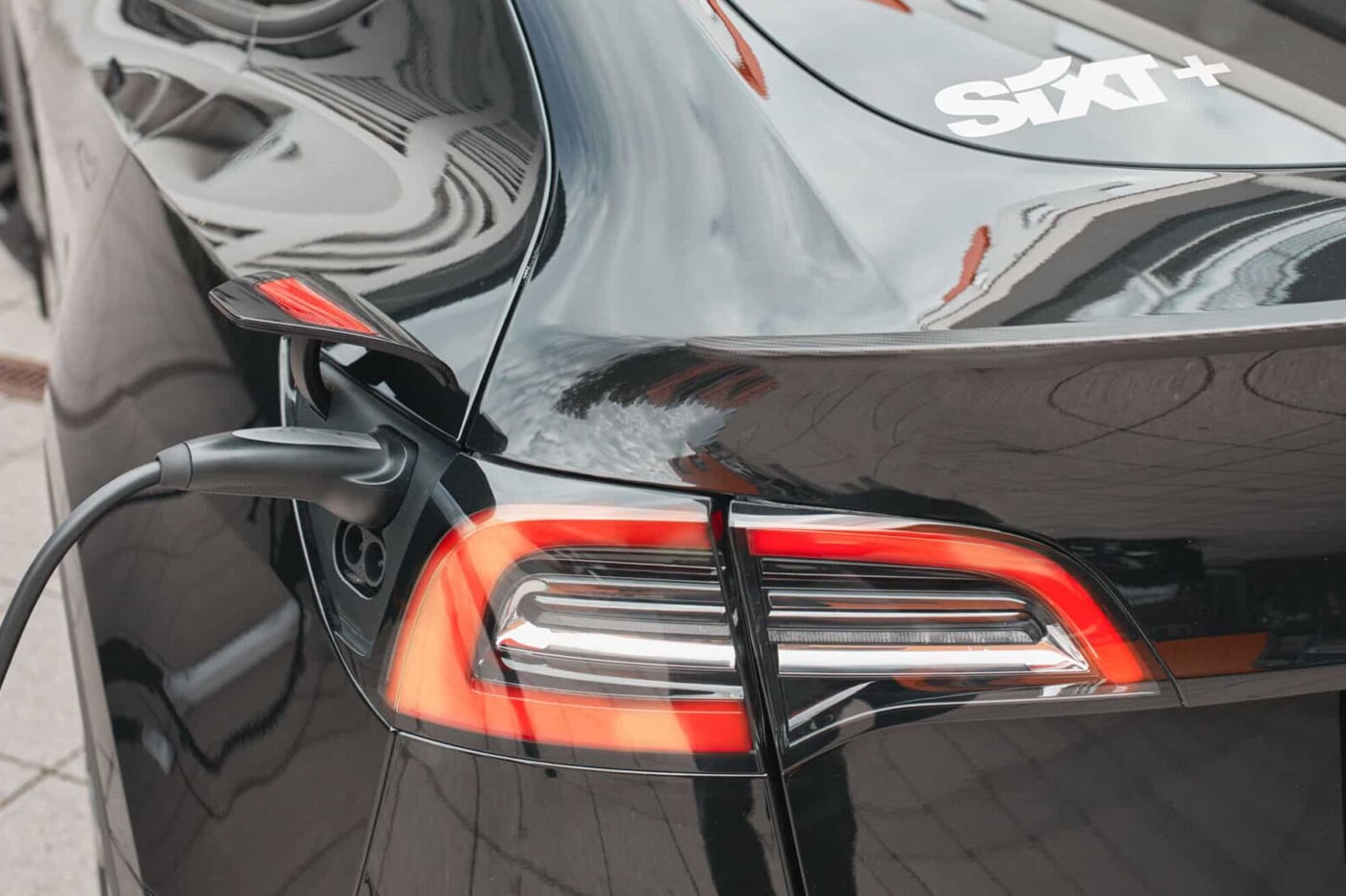 Sixt tesla hintergrund background min