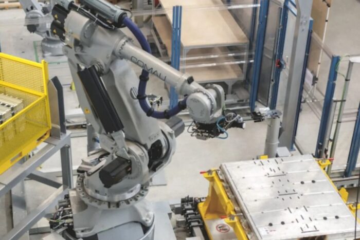 comau flex bd sistema robotizado desmontaje de baterias hd a escala 1