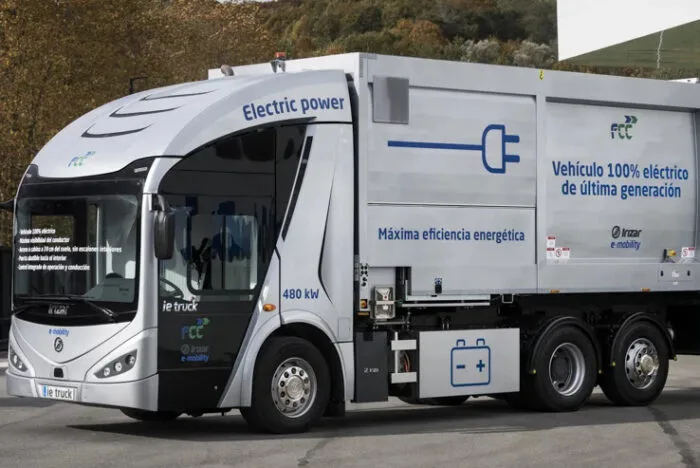 irizar fcc camión de recogida de residuos fcev pila de combustible hidrógeno aleta
