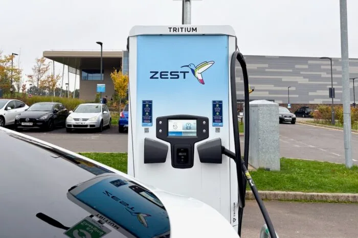 estación de carga zest universidad de warwick tritium