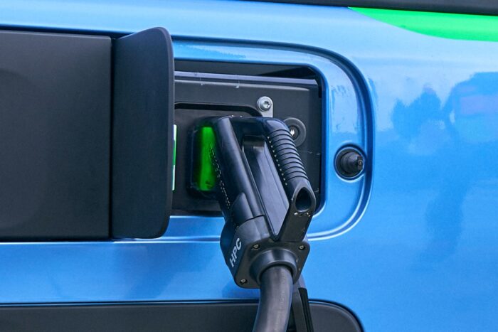 Daimler camión mercedes benz eactros amazon ladestation estación de carga ccs e lkw camión eléctrico