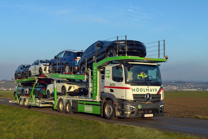 Hoedlmayr e lkw mercedes eactros autotransportador