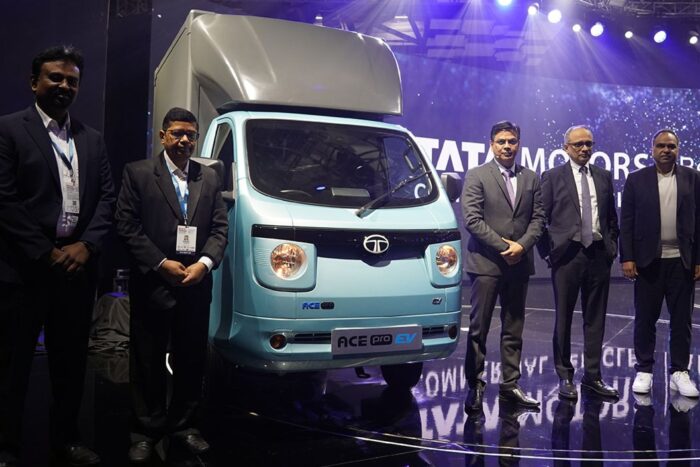 Tata motors auto expo india camión eléctrico recortado