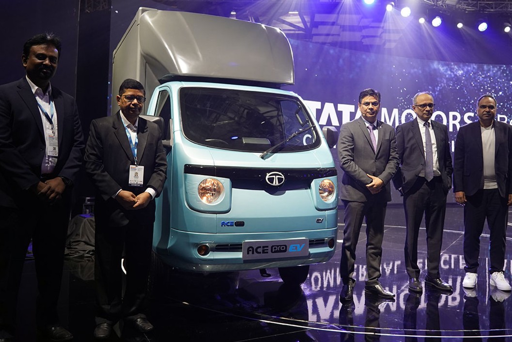 Tata motors auto expo india camión eléctrico recortado