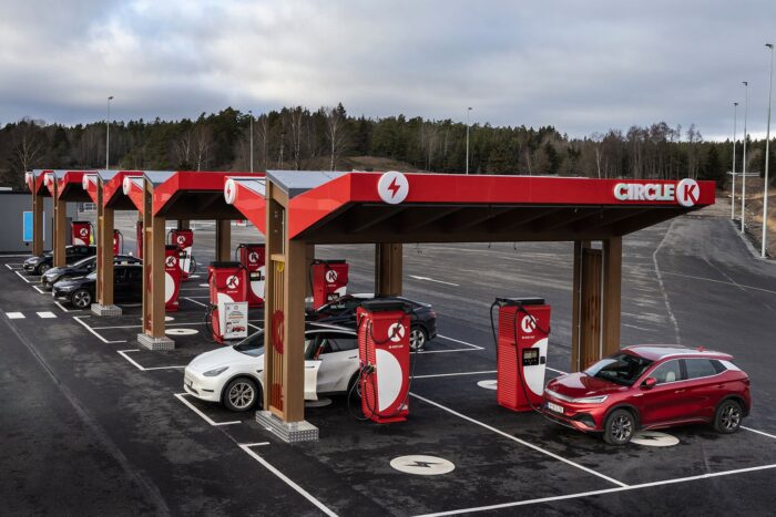 Circle k ladestation charging station schweden sweden jaerna min
