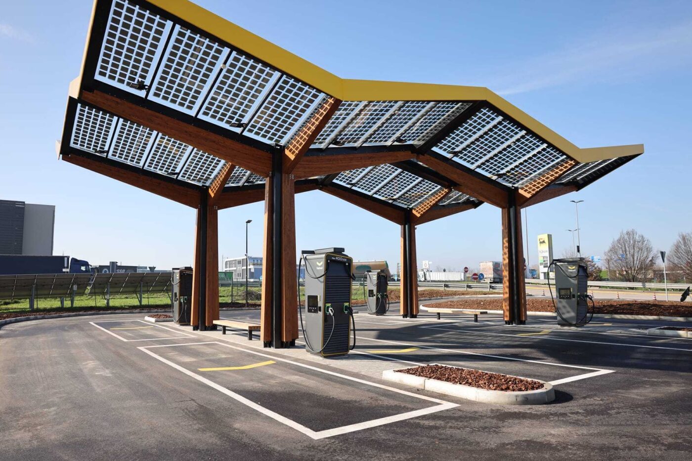 Estación de carga Fastned ladestation brescia italia min