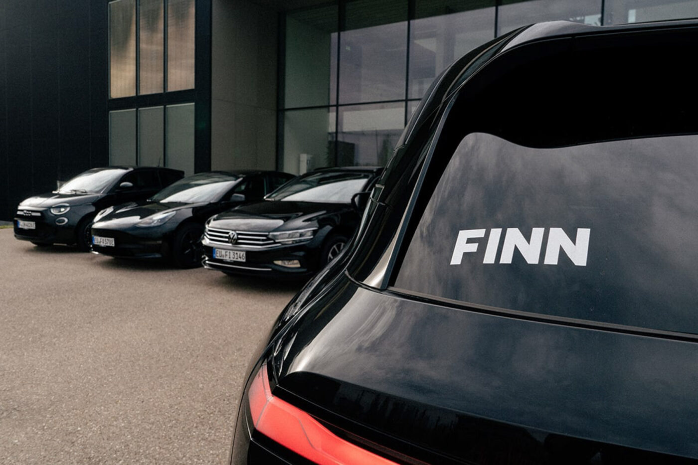 Finn bmw ix fiat tesla model