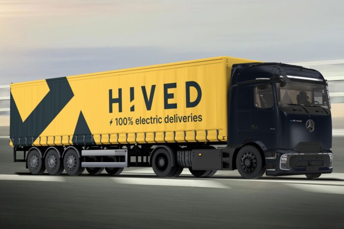 Hived eactros mercedes benz uk cropped