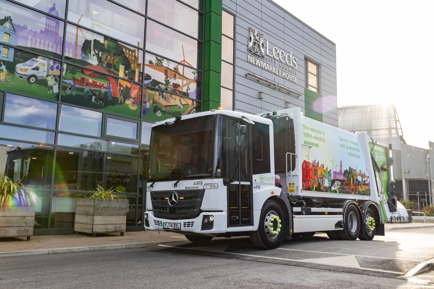 Leeds eeconic refuse electric trucks uk cropped
