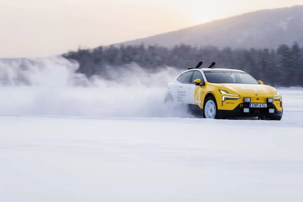 polestar arctic rallye polestar 4 2025 polestar arctic rallye polestar 4 2025