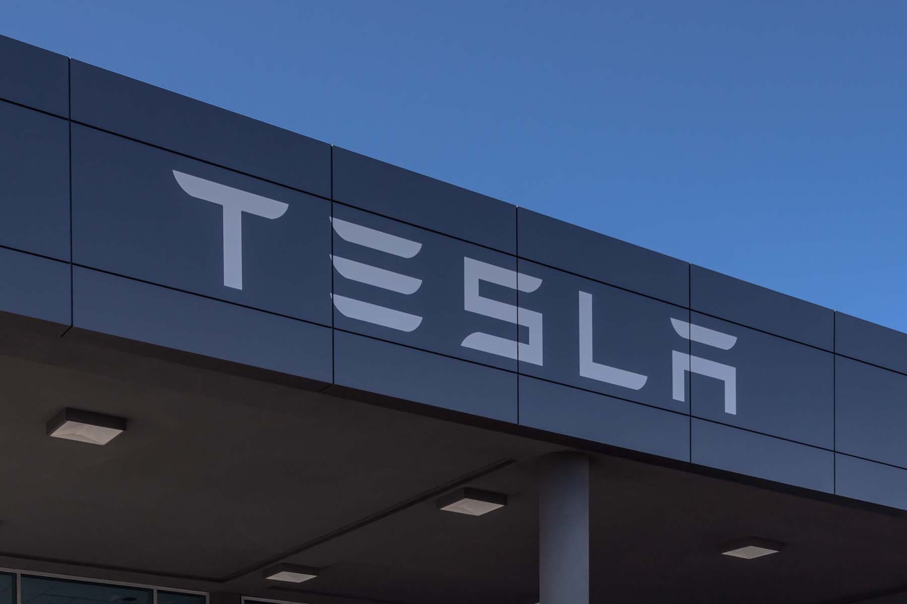 Tesla no longer eligible for rebates in parts of Canada