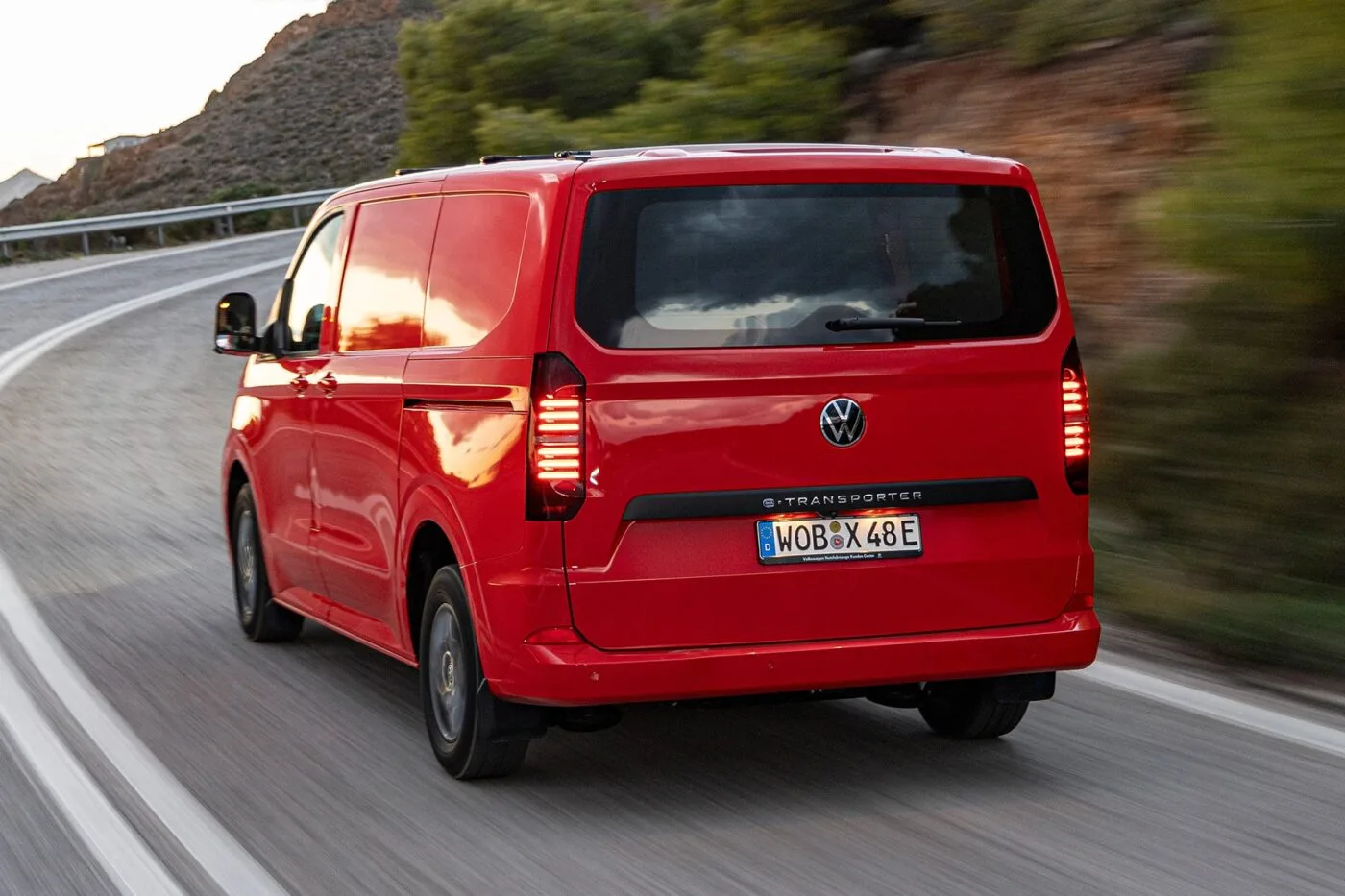 volkswagen e transporter eléctrico 2025 01 min volkswagen e transporter eléctrico 2025 01 min