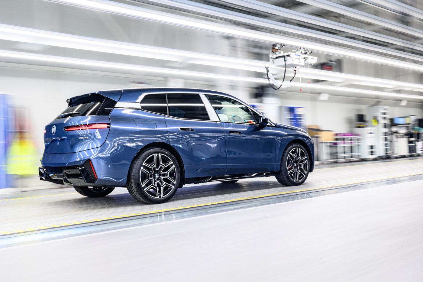 bmw ix facelift produktion dingolfing 2025 7 bmw ix facelift produktion dingolfing 2025 7