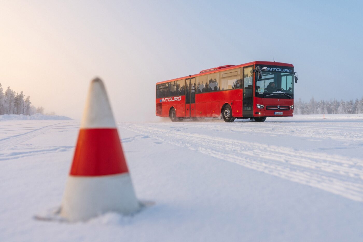 Daimler buses eintourno winter test finland
