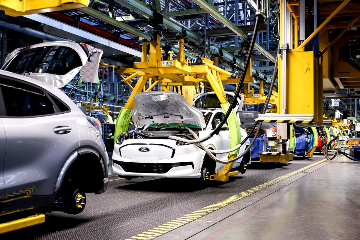 ford puma gen e e transit courier e tourneo courier craiova 2025 1 ford puma gen e e transit courier e tourneo courier craiova 2025 1