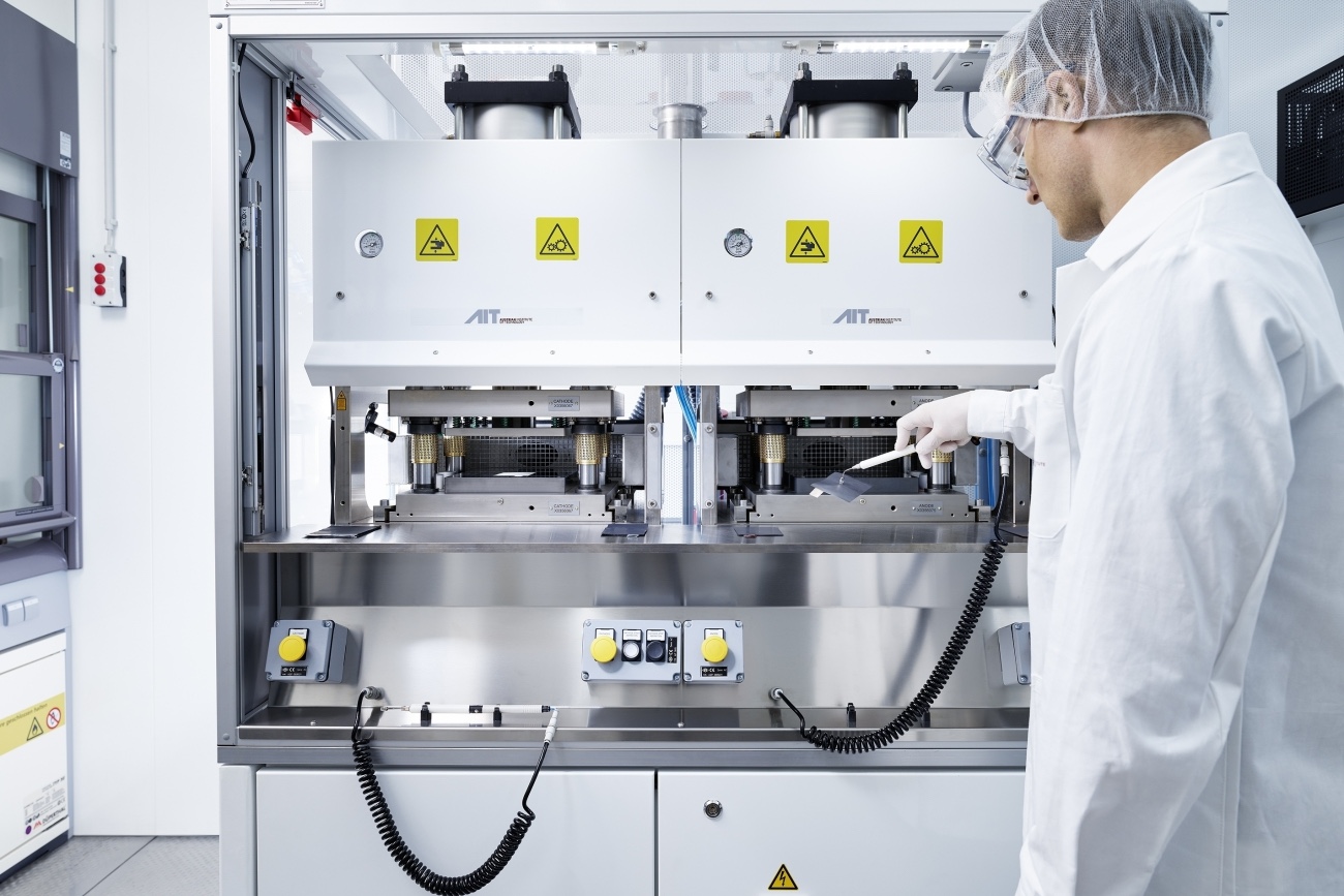 Hylist ait solid state battery drying room