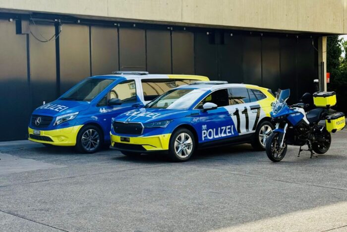 Kantonspolizei polizei basel stadt schweiz evito enyaq e motorrad