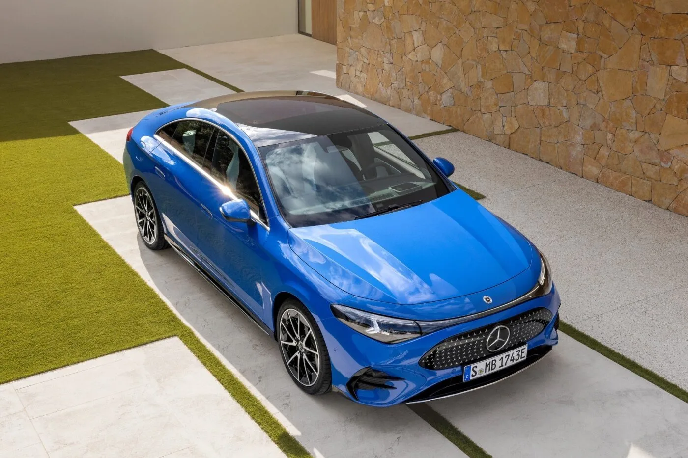 Exterior view of the new Mercedes-Benz CLA