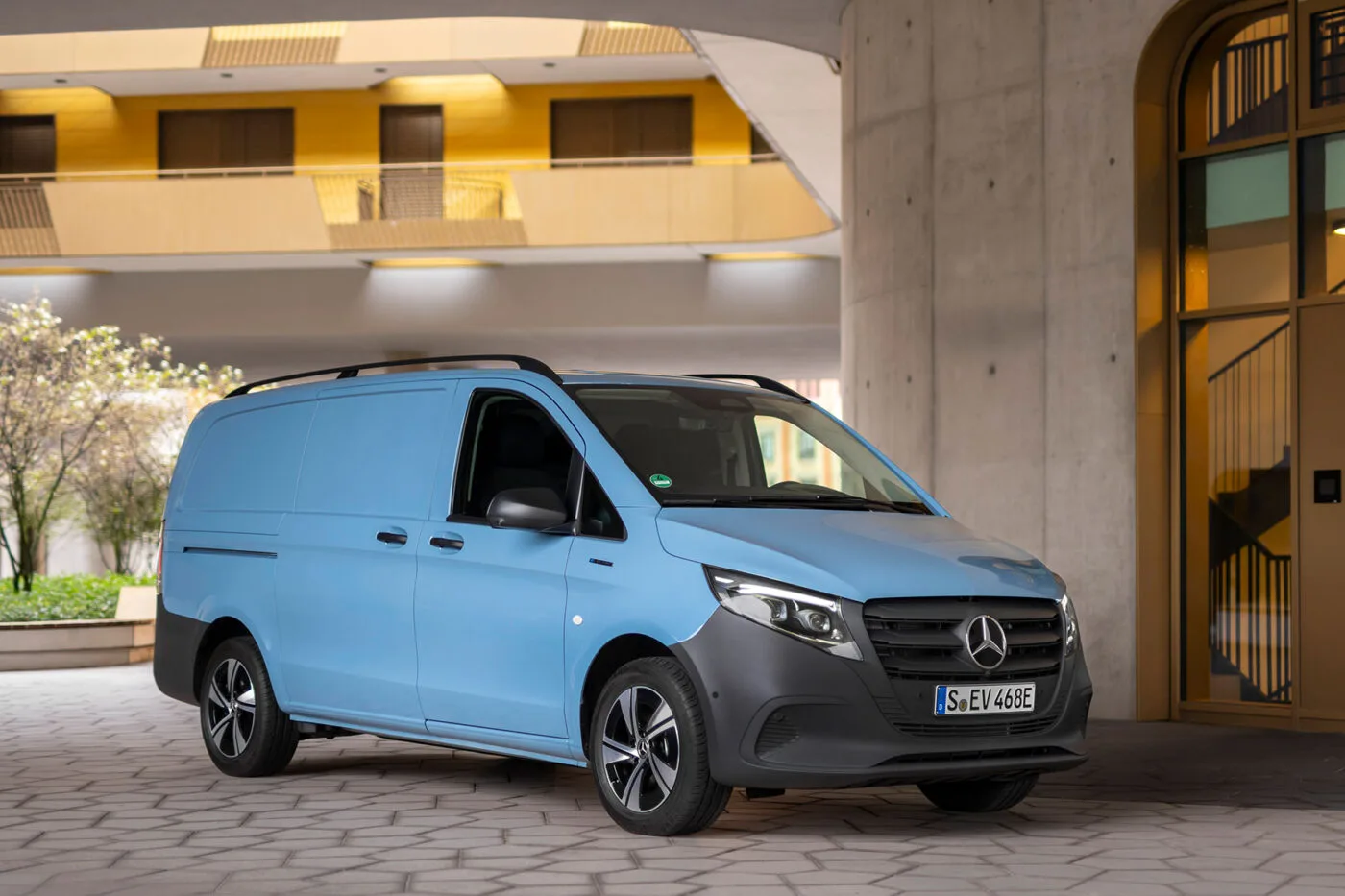 mercedes benz evito kastenwagen furgoneta 90 kwh 006 mercedes benz evito kastenwagen furgoneta 90 kwh 006