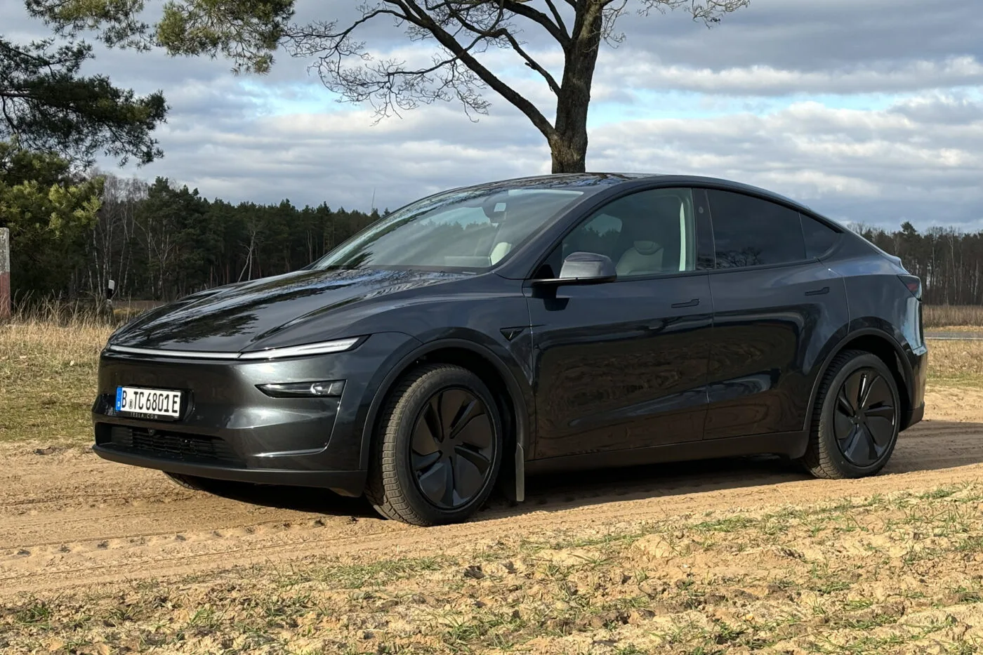 tesla model y juniper fahrbericht peter schwierz 2025 09 1 tesla model y juniper fahrbericht peter schwierz 2025 09 1