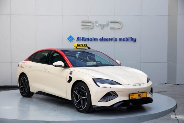 Byd seal compañía de taxis de dubai