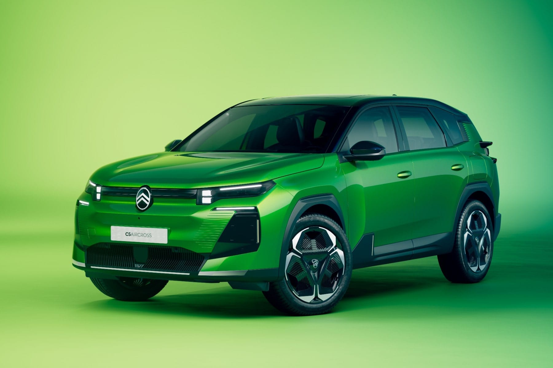 Citroën introduces the next generation of the C5 Aircross - electrive.com
