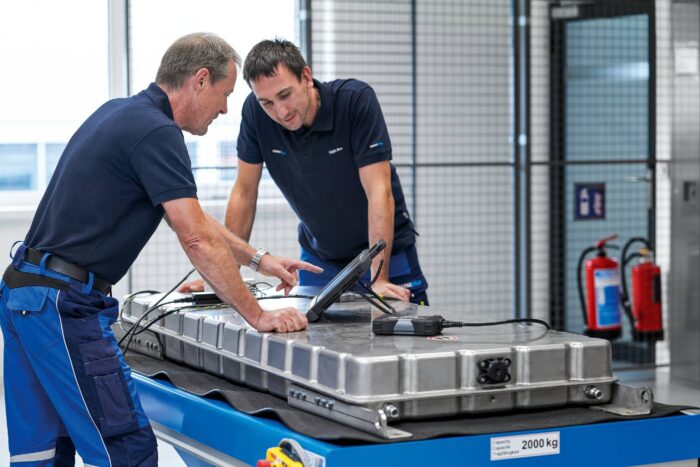 Daimler buses ecitaro battery e bus