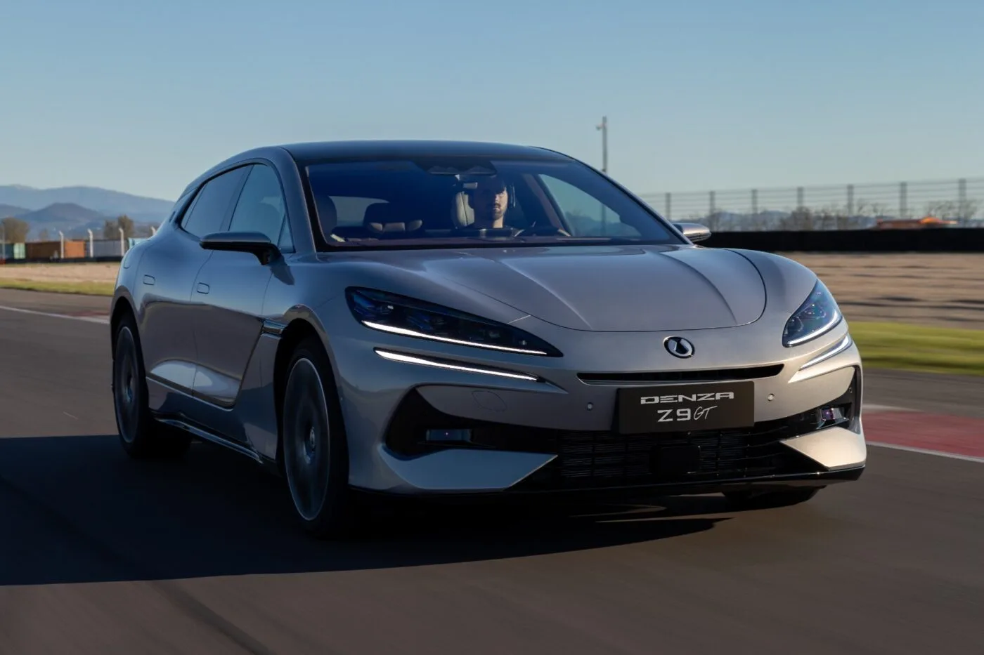 denza z9gt 2025 09 min denza z9gt 2025 09 min