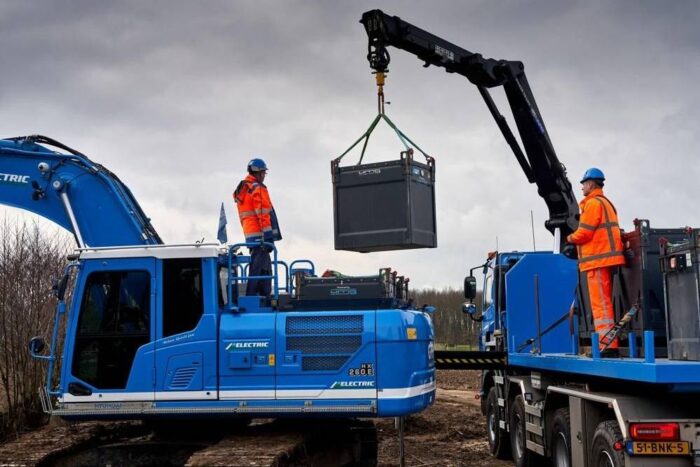 Deutz electric excavator