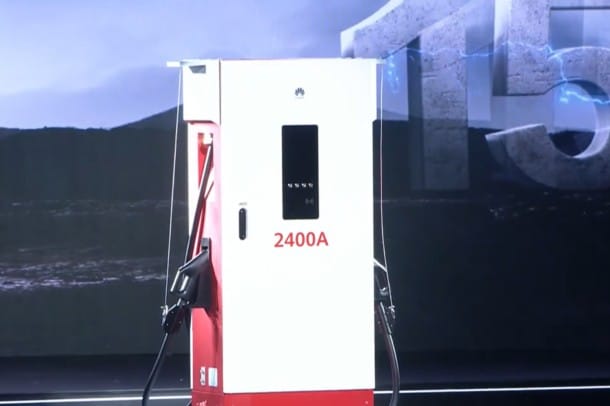 Huawai super charge megawatt charging station china recortada
