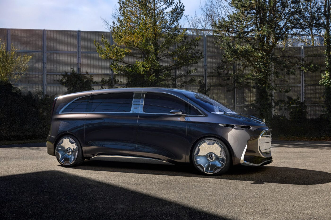 mercedes benz vision v concept car 2025 02 mercedes benz vision v concept car 2025 02