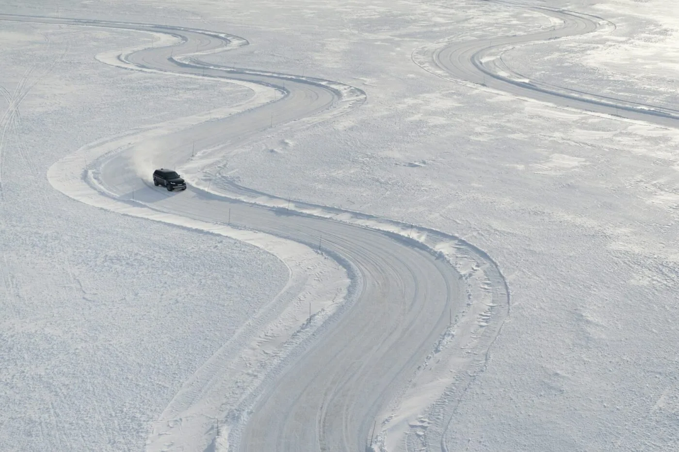 range rover electric prototype winter test 2025 1 range rover electric prototype winter test 2025 1