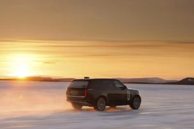 Range rover electric prototype winter test