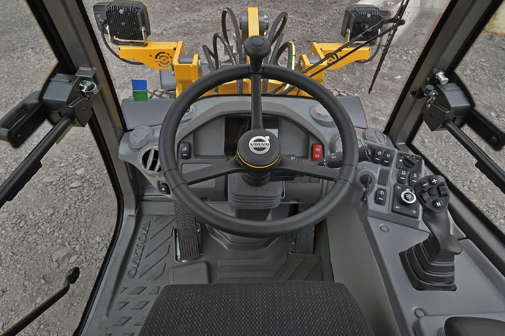 volvo construction equipment volvo ce l25 electric wheel loader e radlader construction baumaschinen 2025 01 min volvo construction equipment volvo ce l25 electric wheel loader e radlader construction baumaschinen 2025 01 min