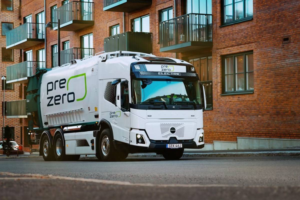 Volvo trucks prezero electric truck