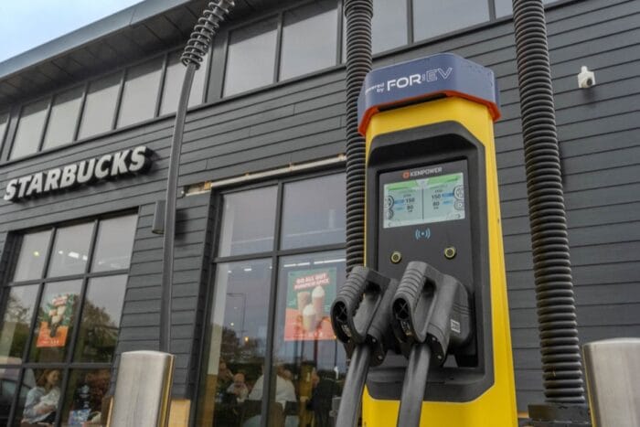 Para la estación de carga ev ladestation grossbritannien uk