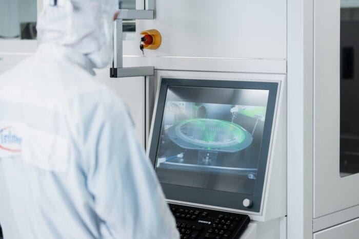 Infineon dresden cleanroom 300mm