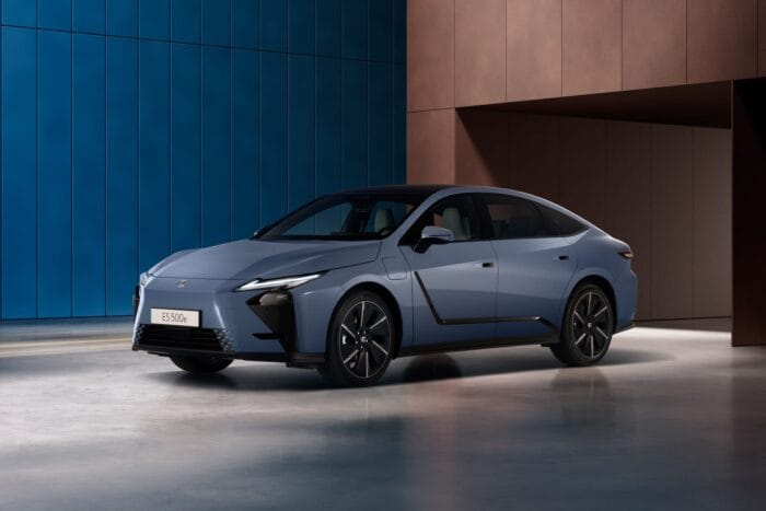 Lexus es 500e awd
