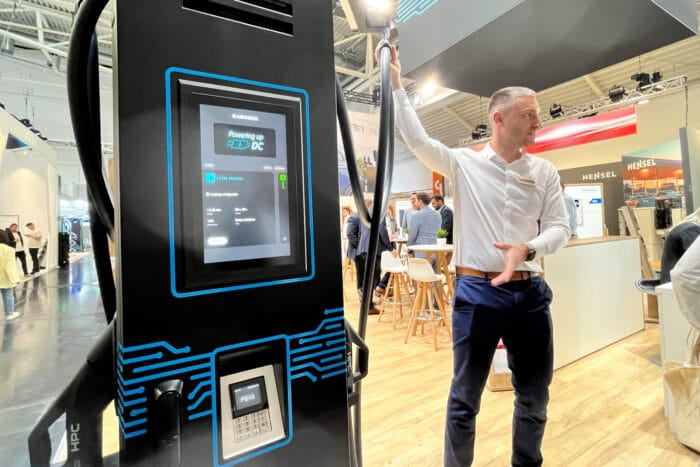 Mennekes power2drive stand