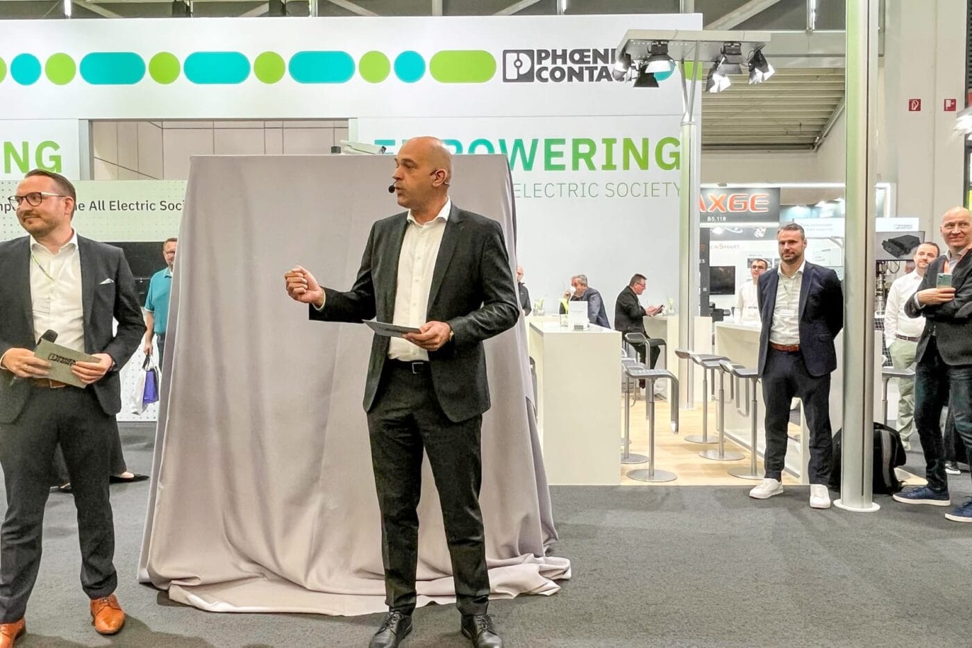 phoenix contact charx connect professional ccs power2drive 2025 4 phoenix contact charx connect professional ccs power2drive 2025 4
