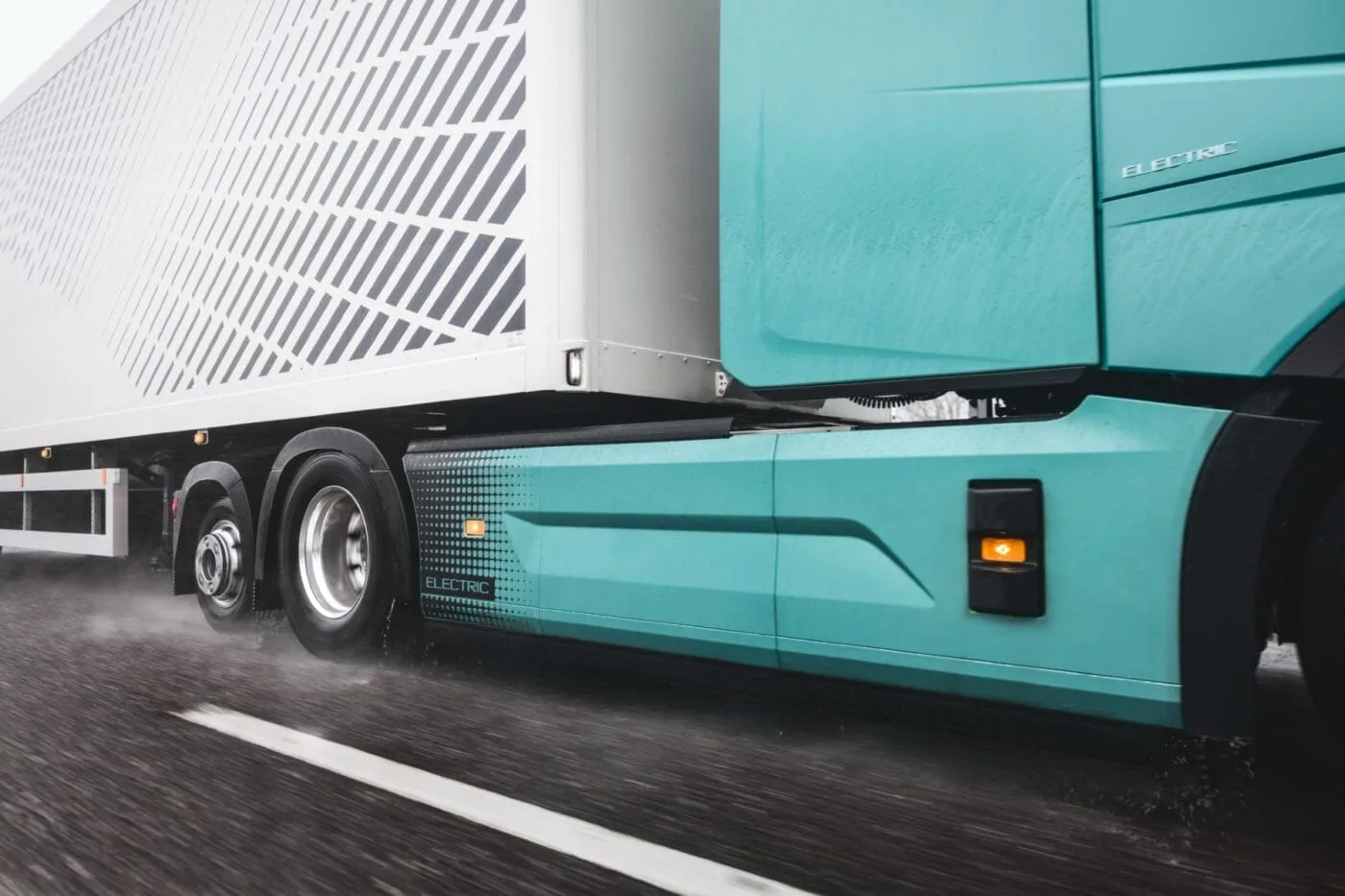 volvo trucks fh aero electric 2025 2 1400x933 1 volvo trucks fh aero electric 2025 2 1400x933 1