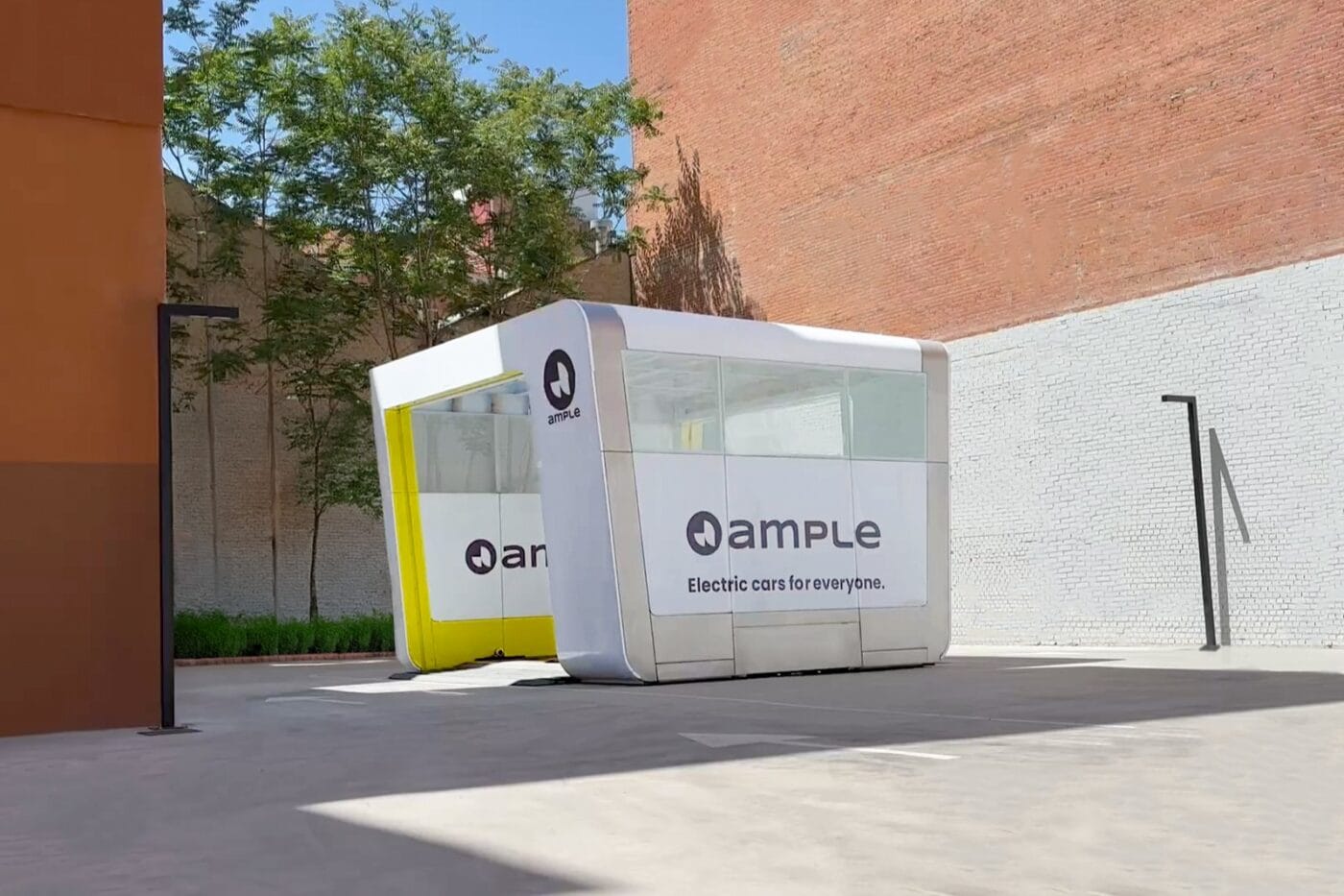 Ample madrid spain battery swapping station cropped