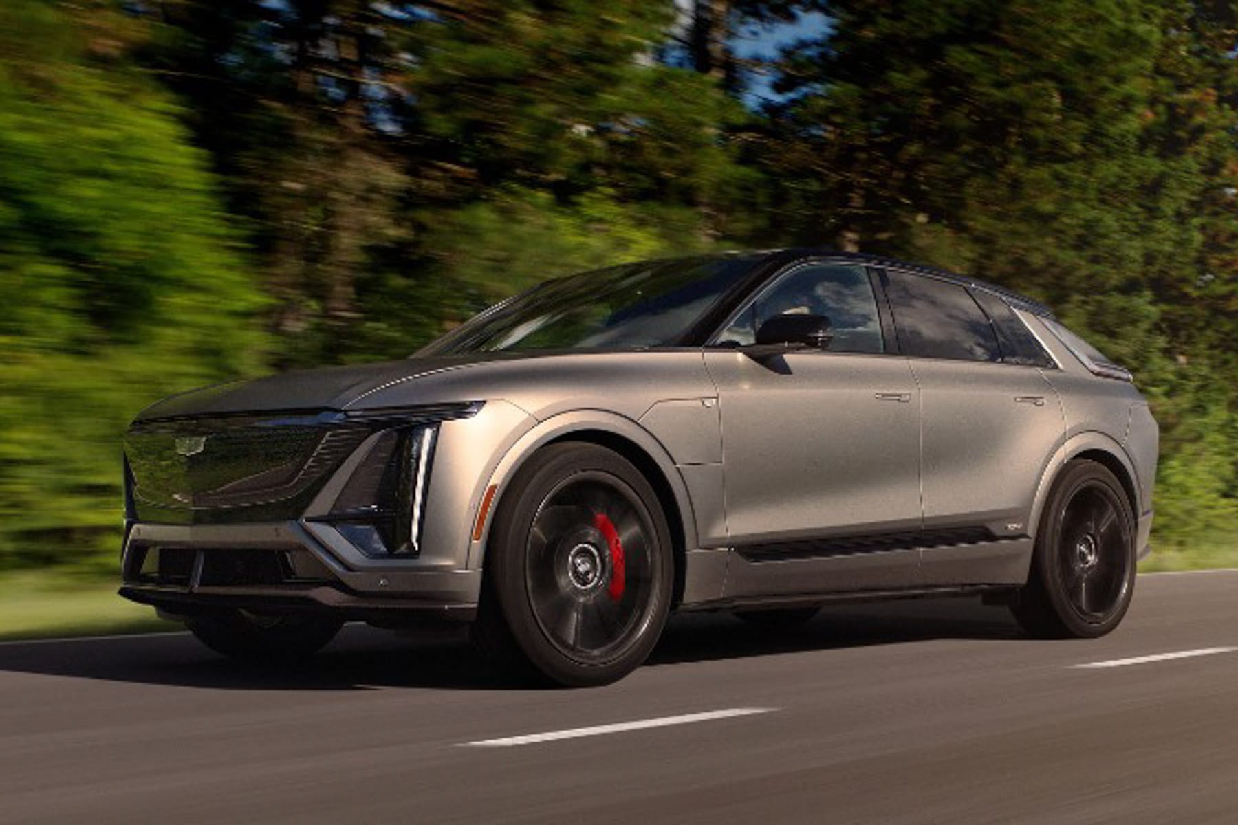 Cadillac launches the Lyriq-V in Europe - electrive.com